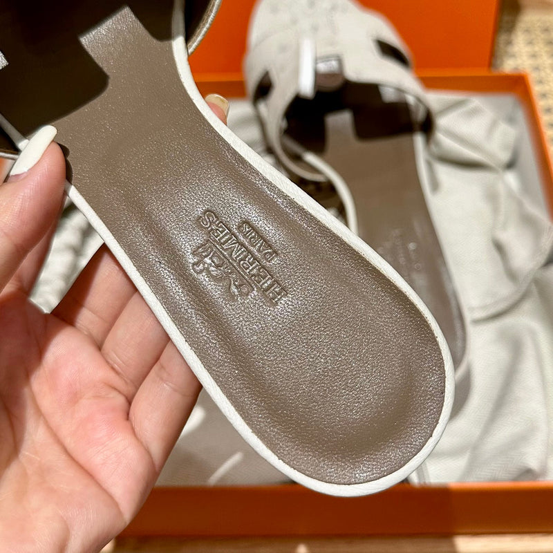 Sandália Hermès