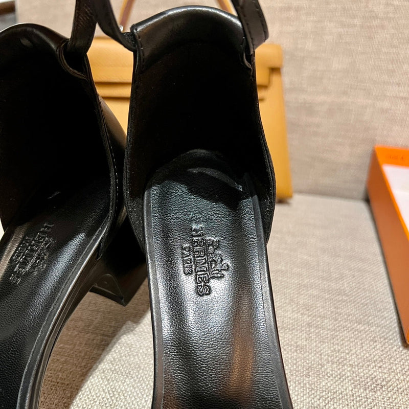 Sandália Hermès