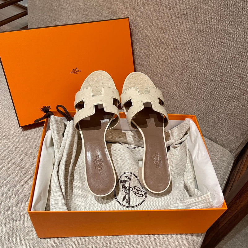 Sandália Hermès