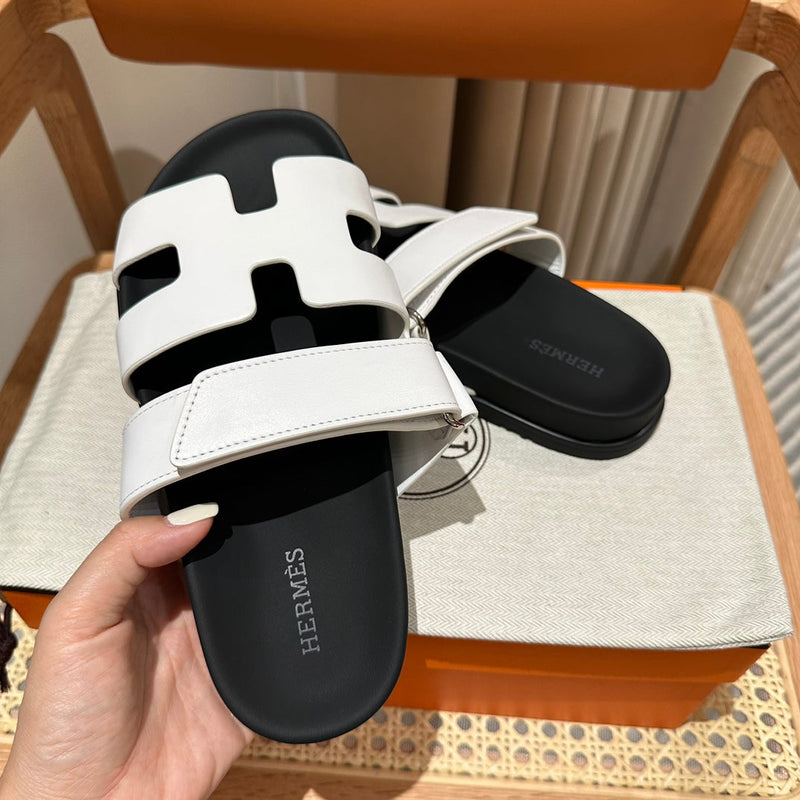 Sandália Hermès