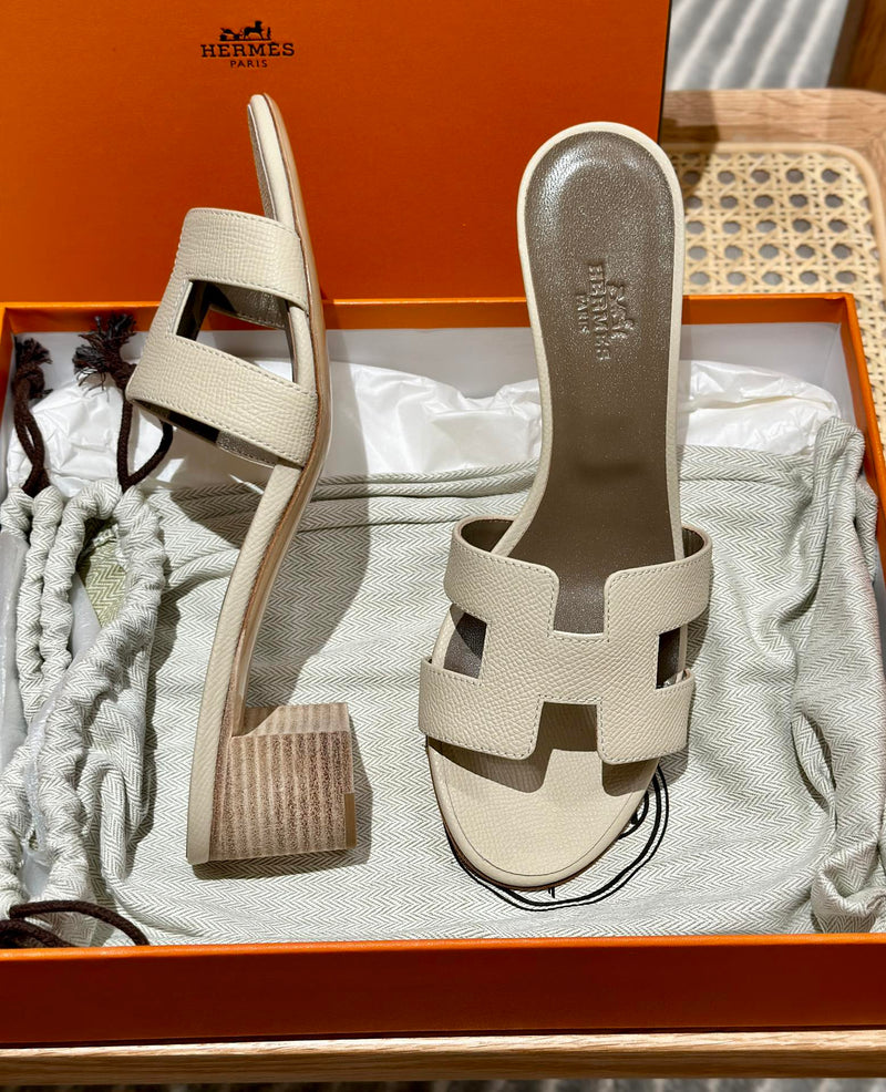 Sandália Hermès