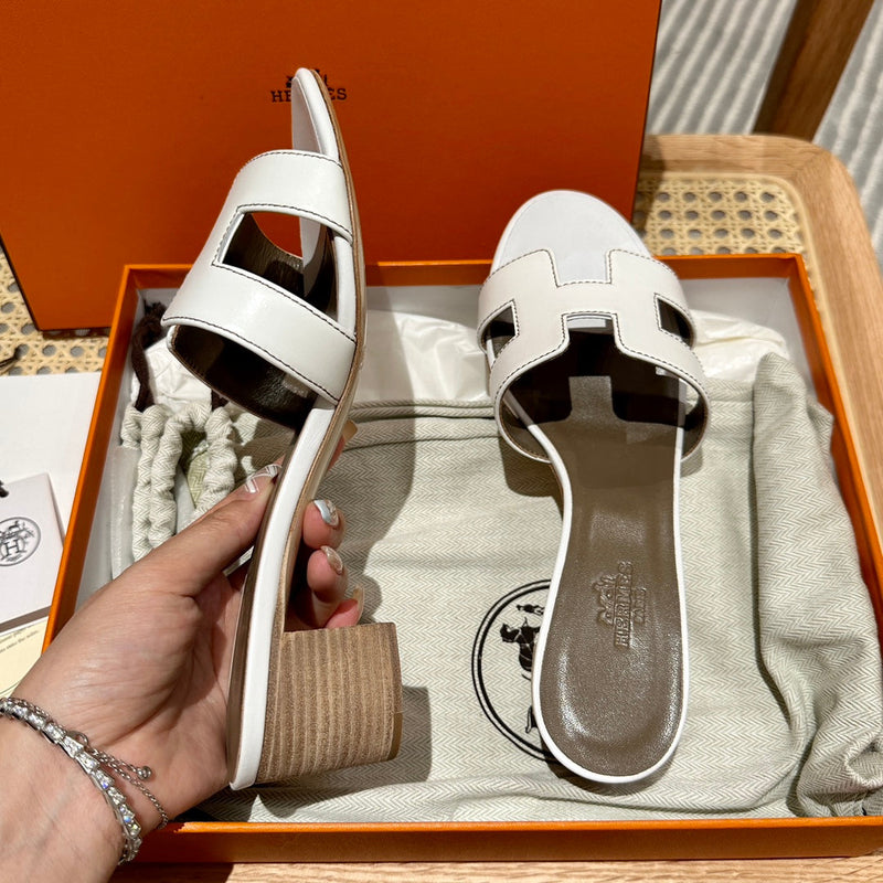 Sandália Hermès