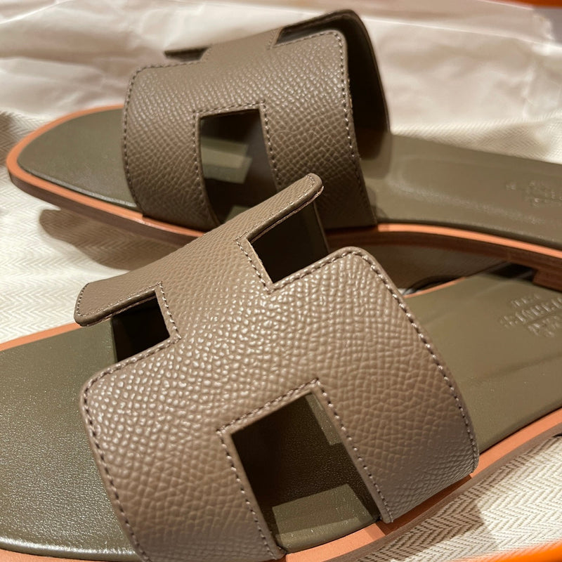Sandália Hermès