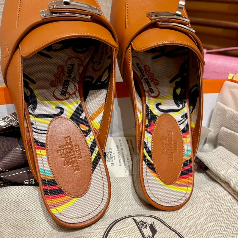Sandália Hermès