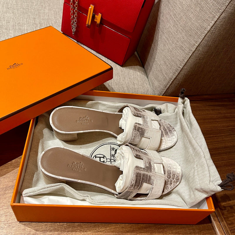Sandália Hermès
