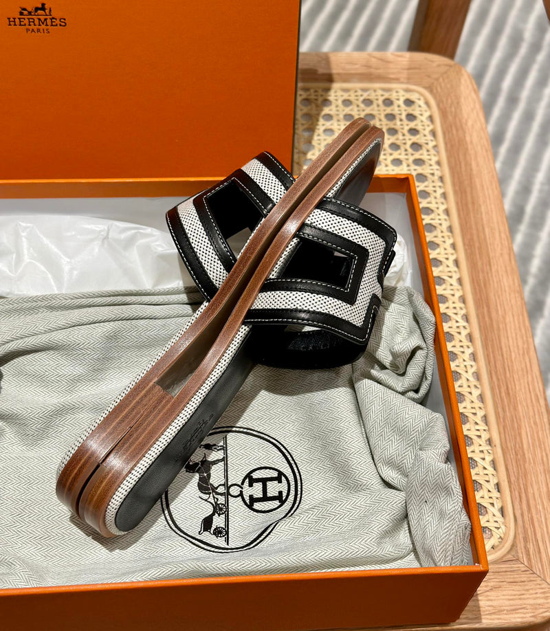 Sandália Hermès