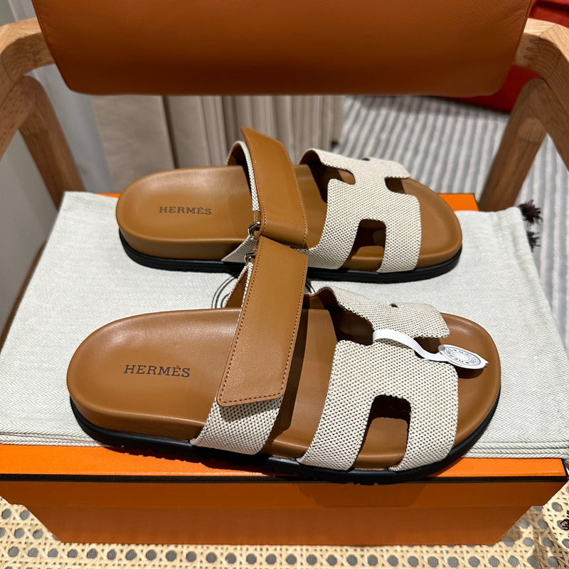 Sandália Hermès