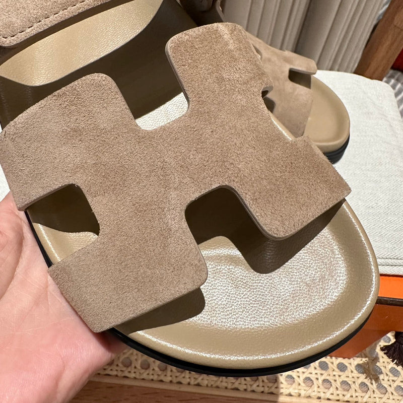 Sandália Hermès