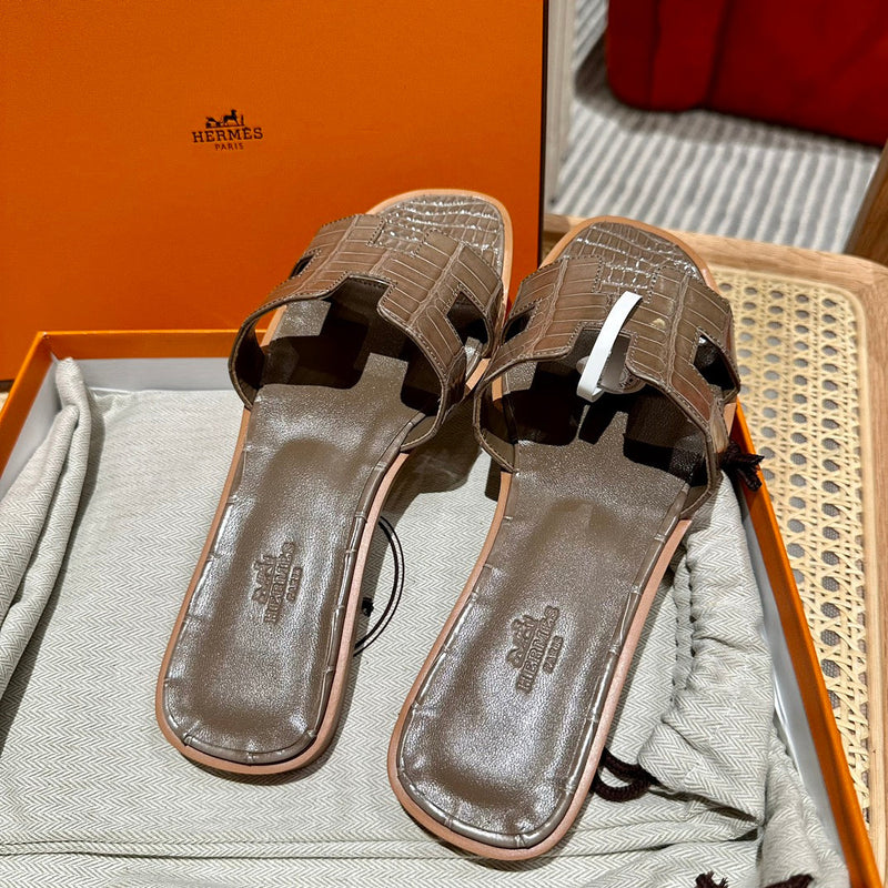 Sandália Hermès
