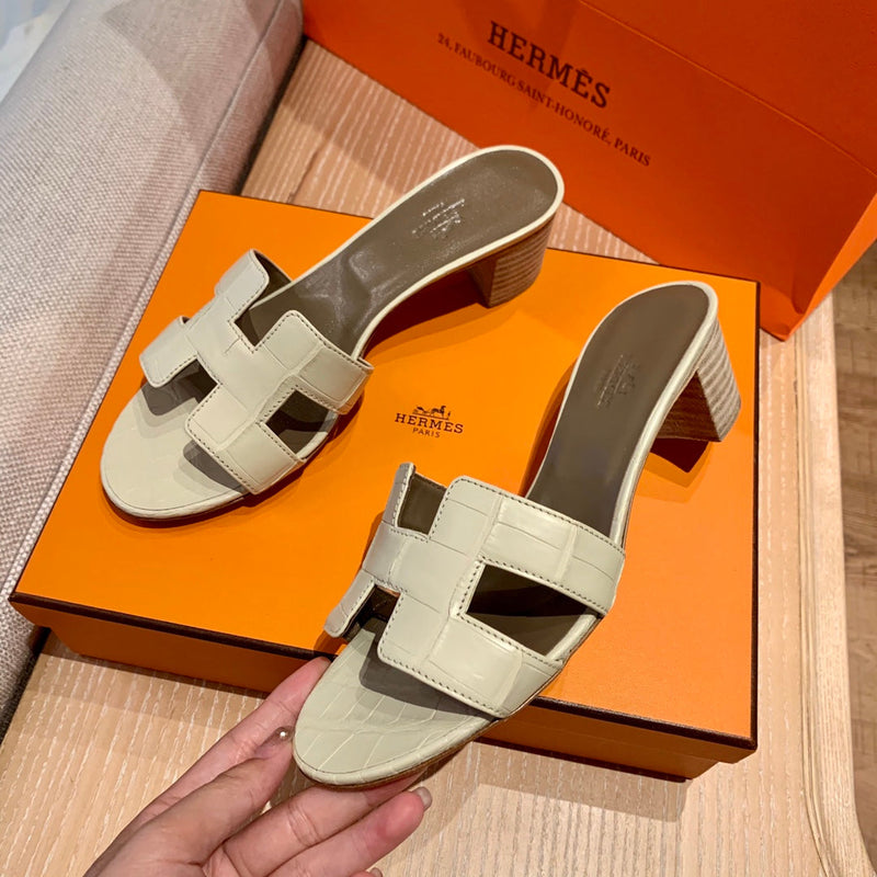 Sandália Hermès