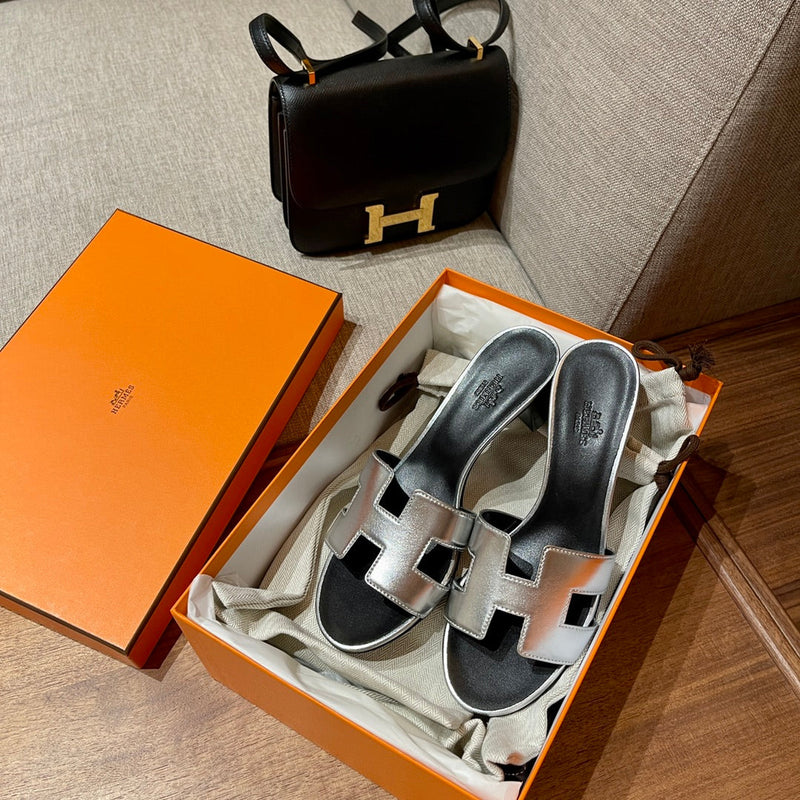 Sandália Hermès