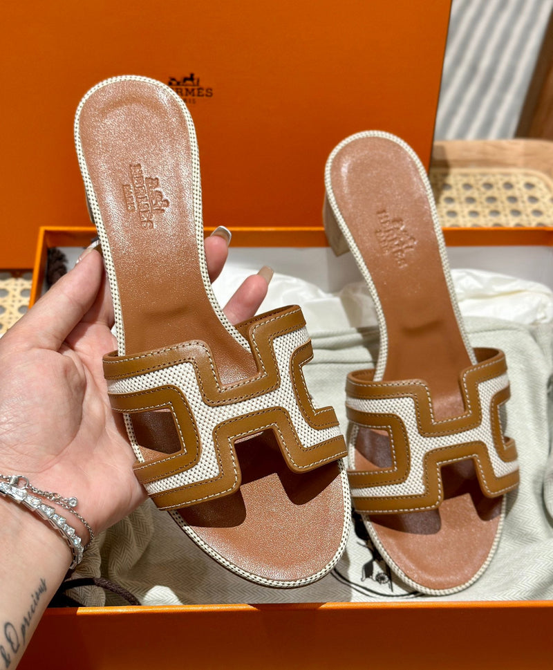 Sandália Hermès