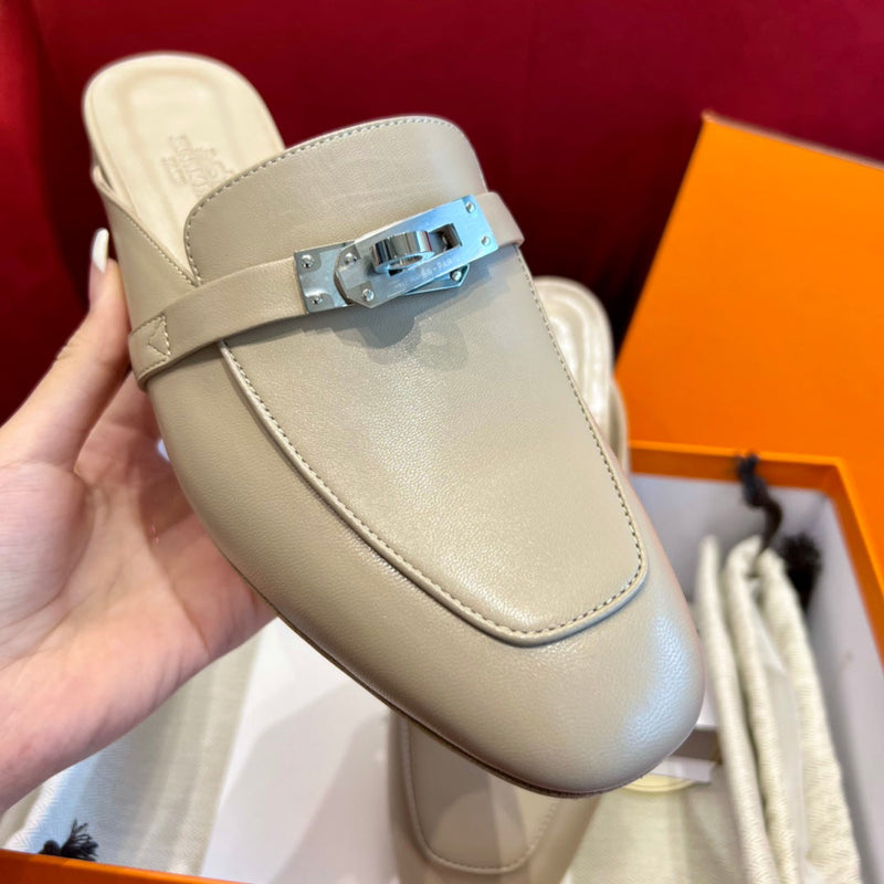 Sandália Hermès