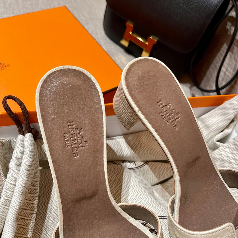 Sandália Hermès