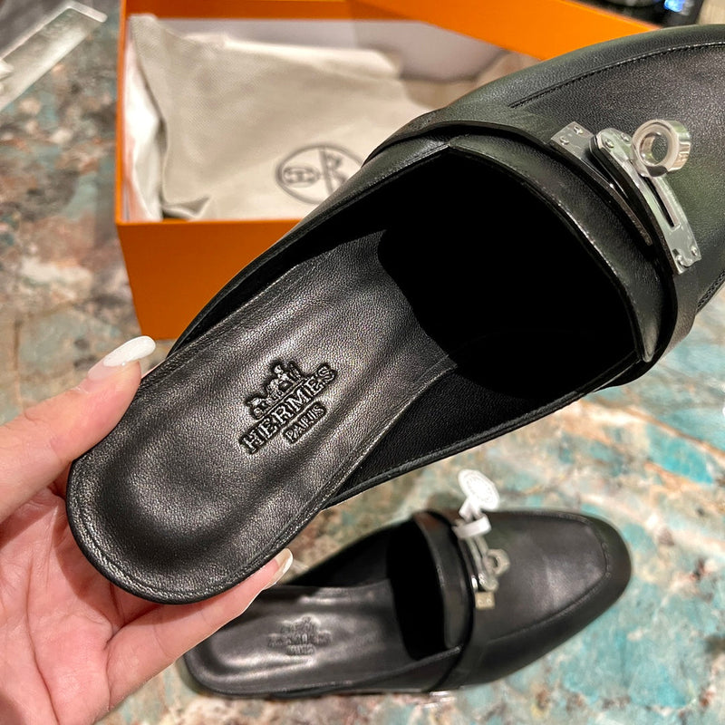 Sandália Hermès