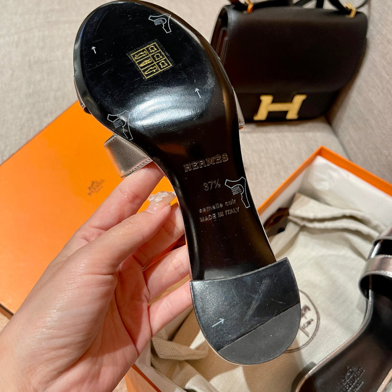 Sandália Hermès