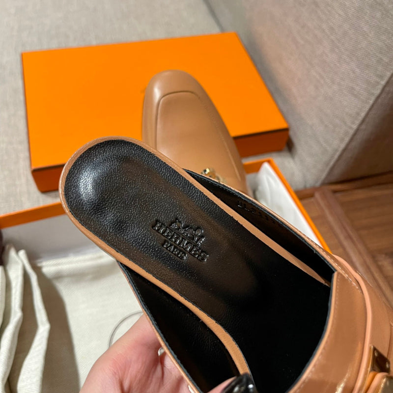 Sandália Hermès