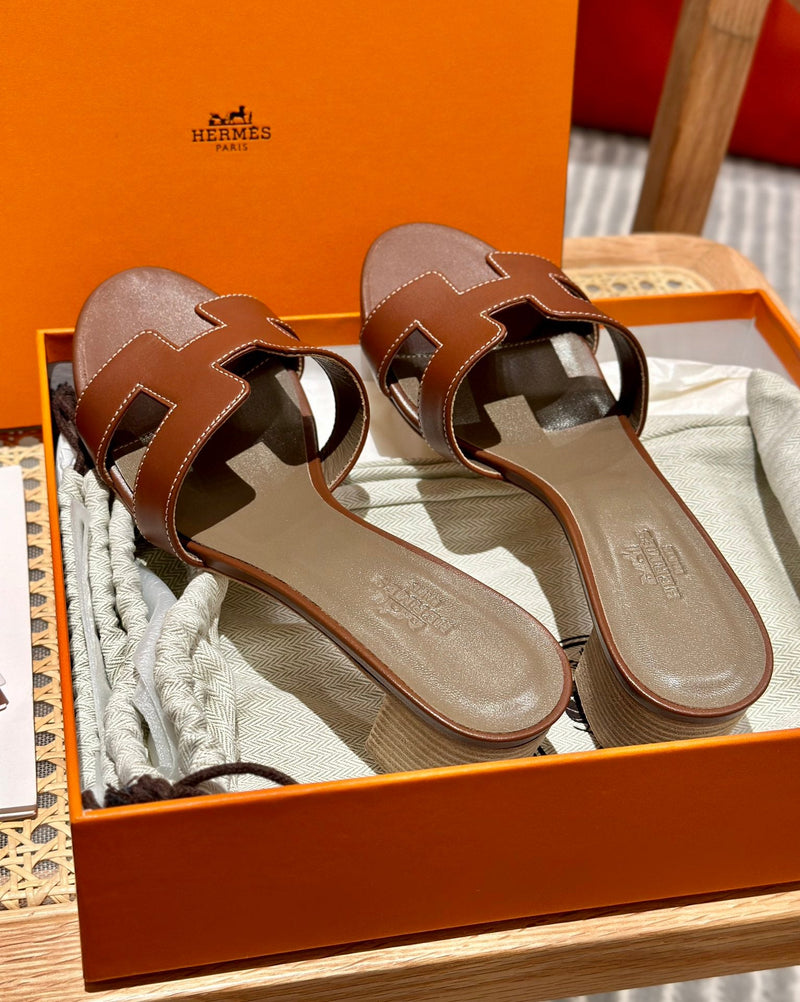 Sandália Hermès