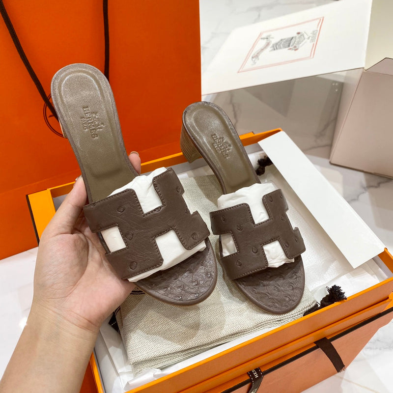Sandália Hermès