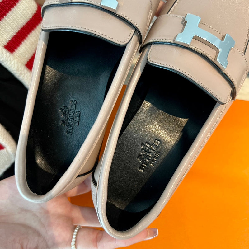 Sandália Hermès