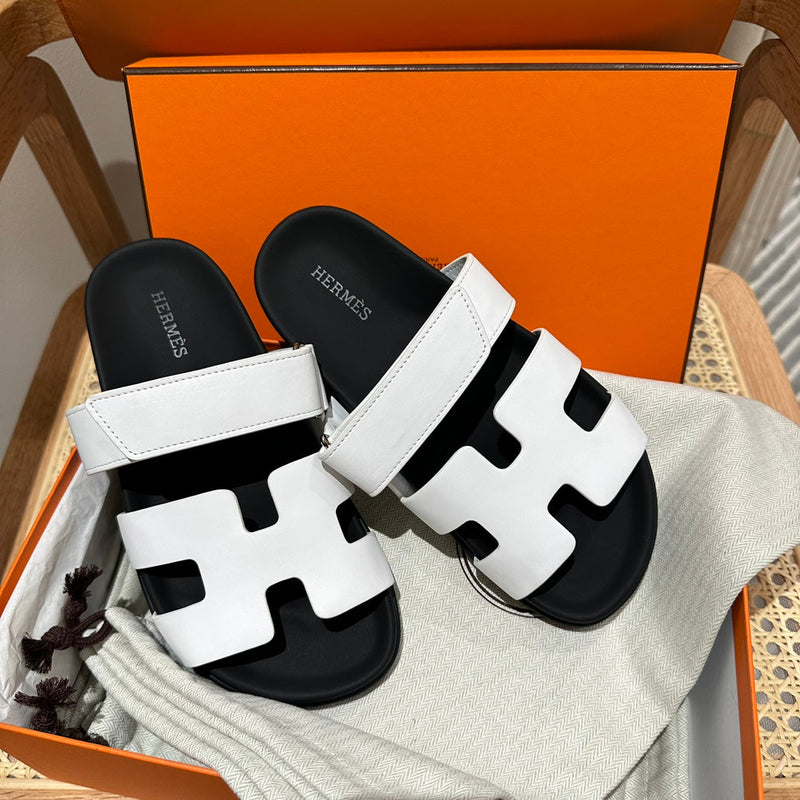 Sandália Hermès