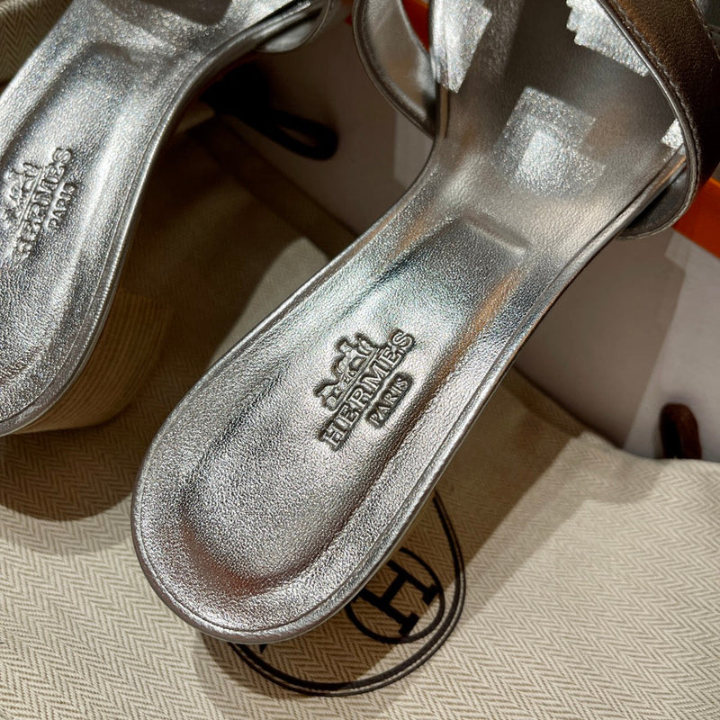Sandália Hermès