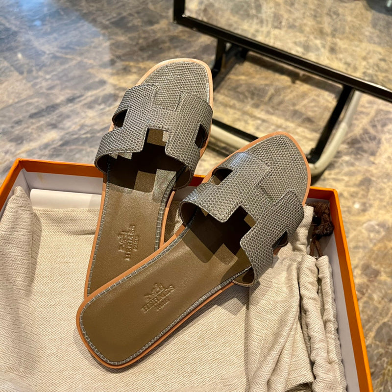 Sandália Hermès