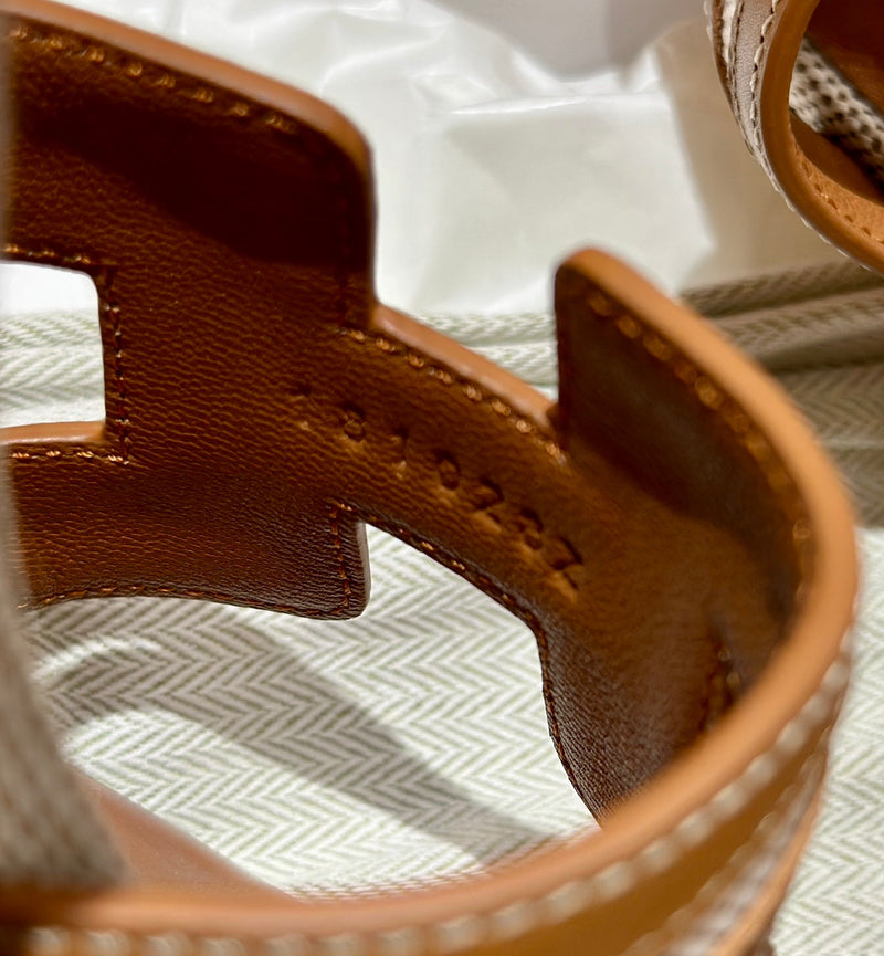 Sandália Hermès