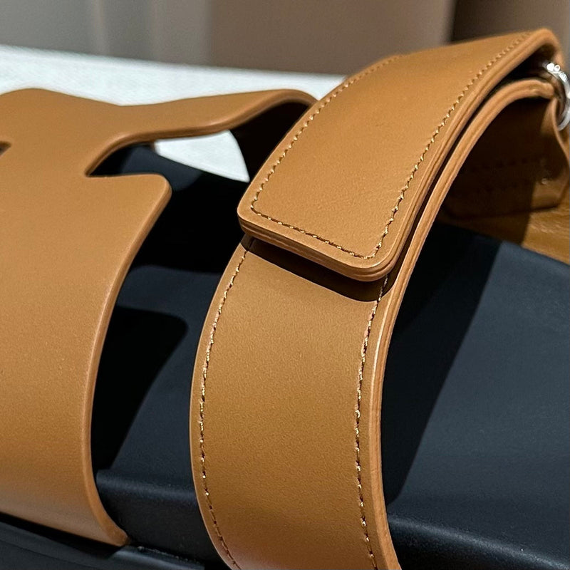Sandália Hermès