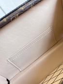 Bolsa Louis Vuitton Petite Malle Capitale