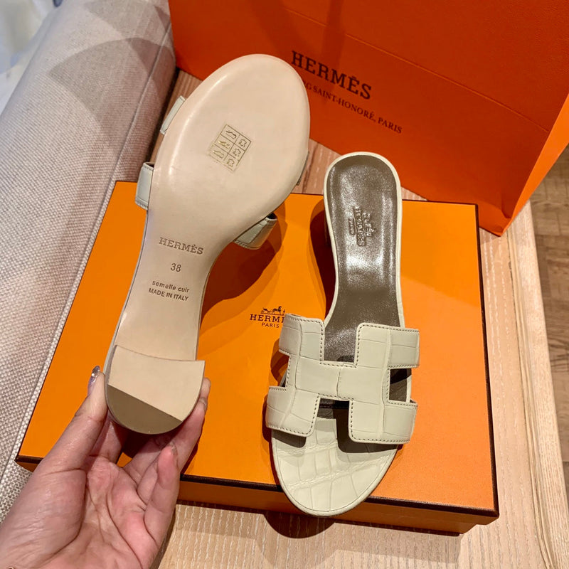 Sandália Hermès