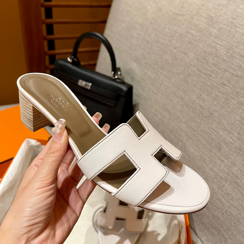 Sandália Hermès