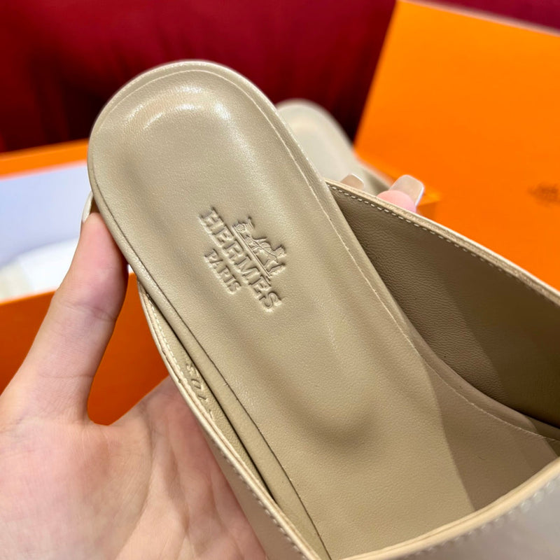 Sandália Hermès