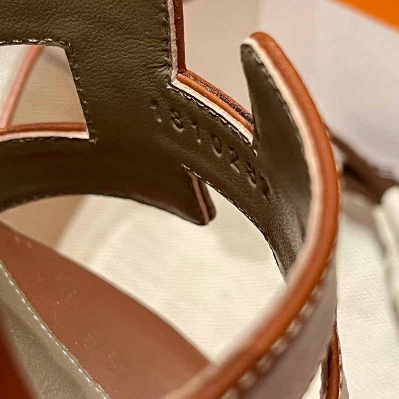 Sandália Hermès