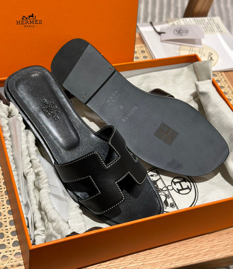 Sandália Hermès