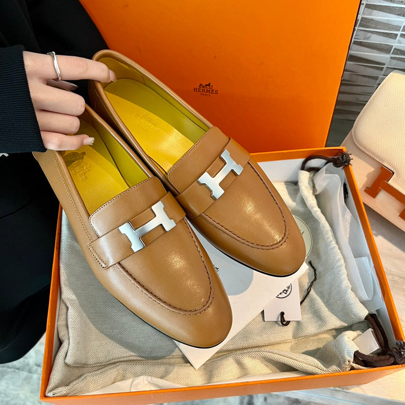 Sandália Hermès