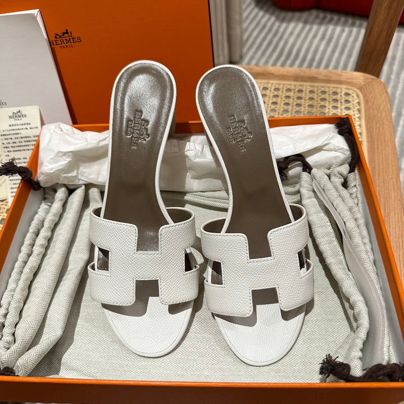Sandália Hermès