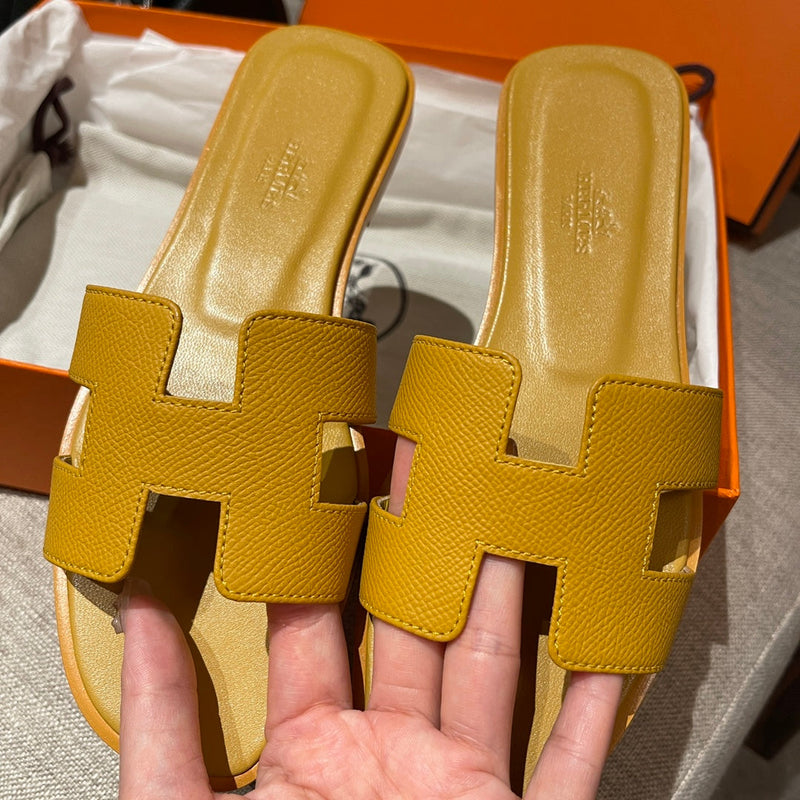 Sandália Hermès