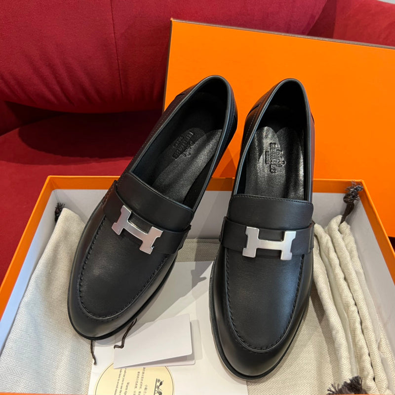 Sandália Hermès