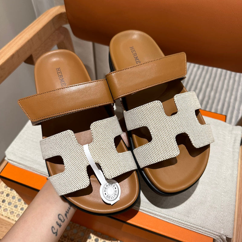 Sandália Hermès