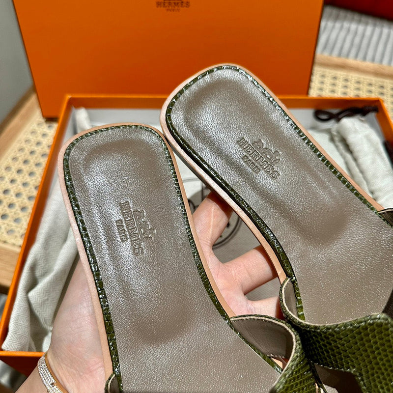 Sandália Hermès