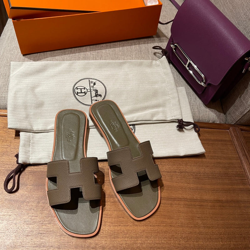 Sandália Hermès