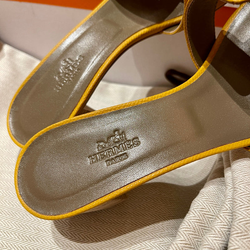 Sandália Hermès
