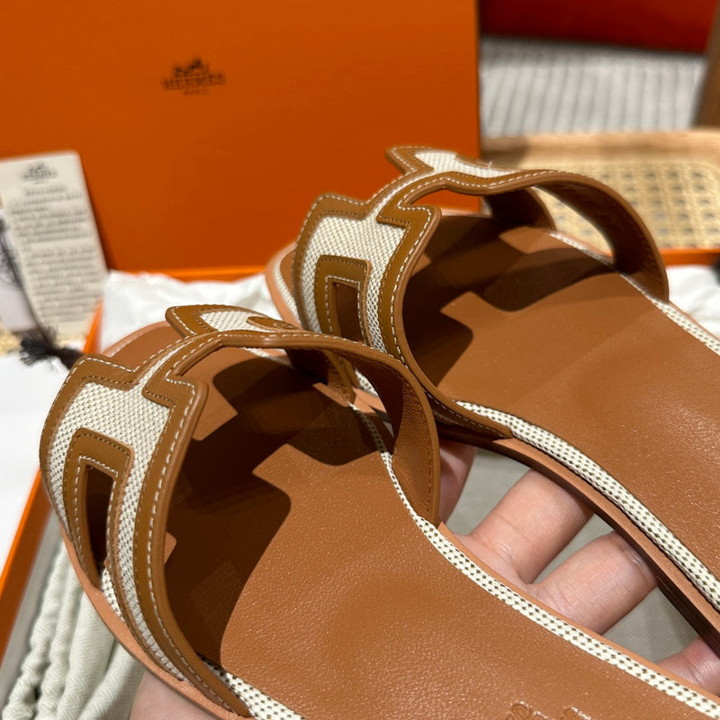Sandália Hermès