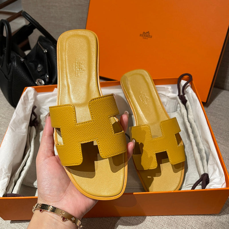 Sandália Hermès