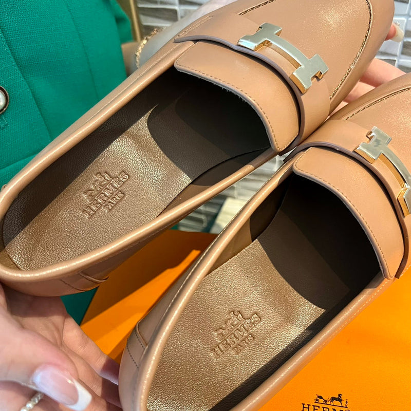 Sandália Hermès