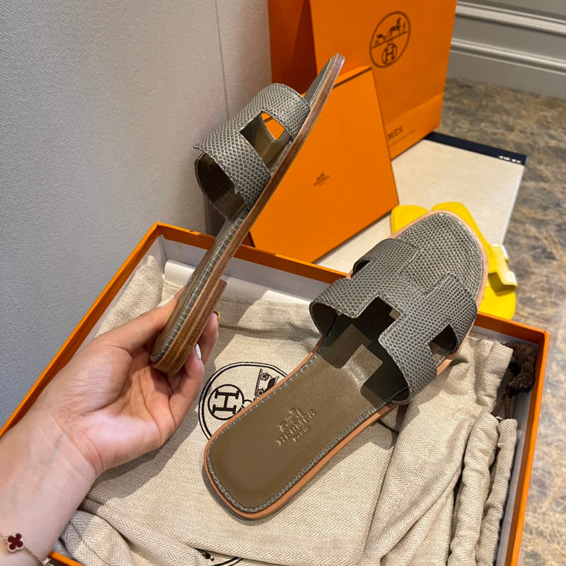 Sandália Hermès