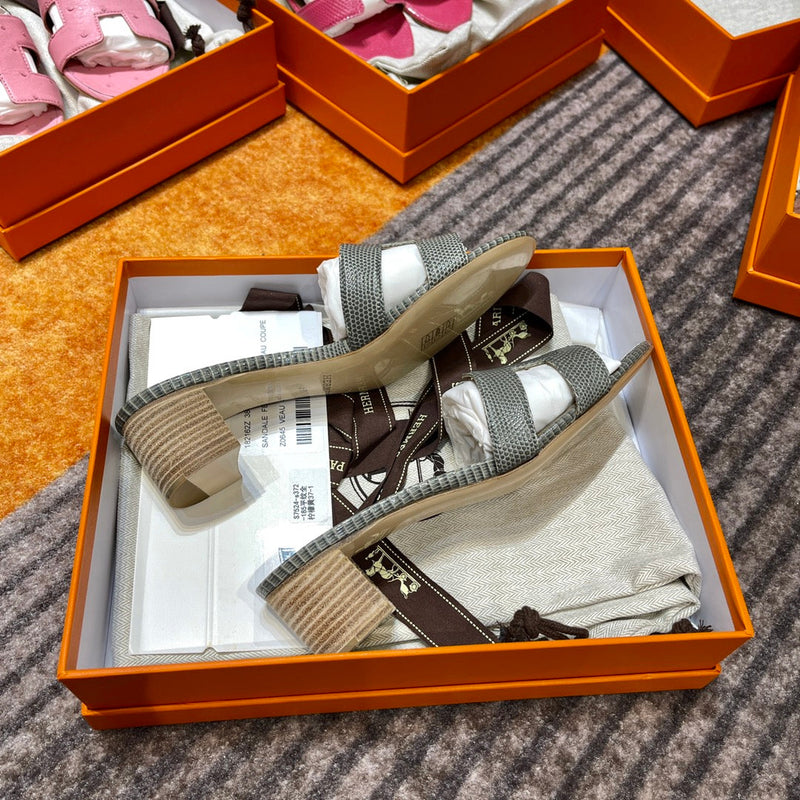 Sandália Hermès