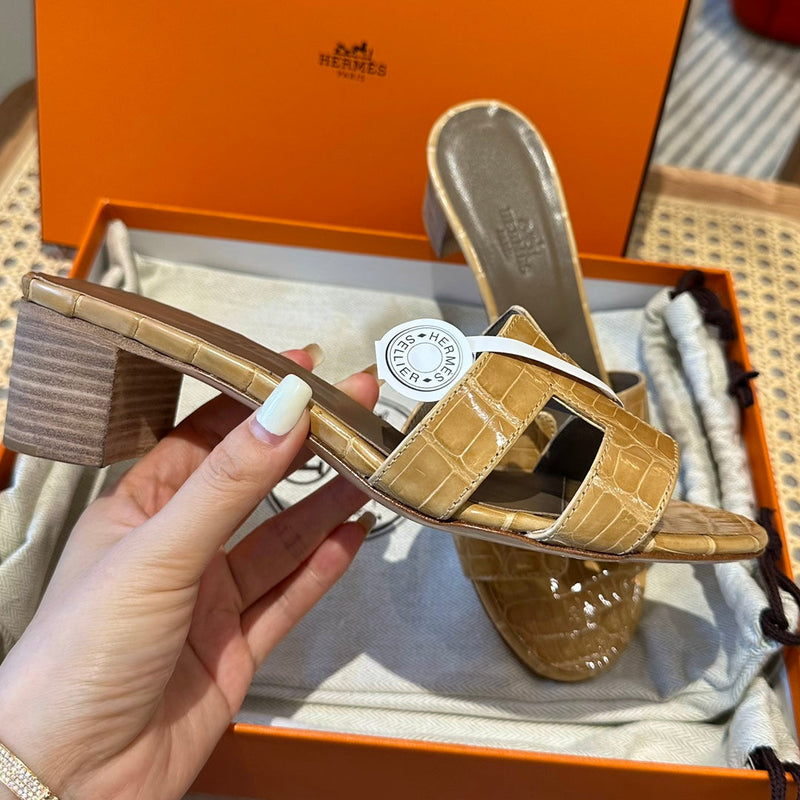 Sandália Hermès