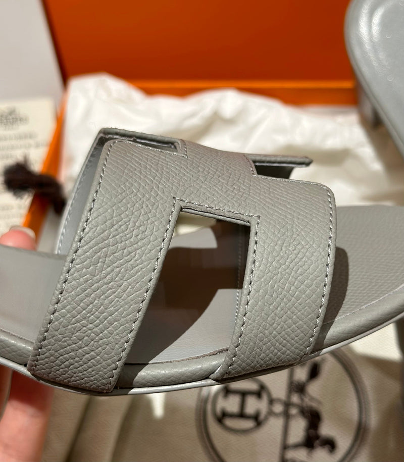 Sandália Hermès